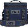 YETI Hopper Flip 8 Cooler - Navy